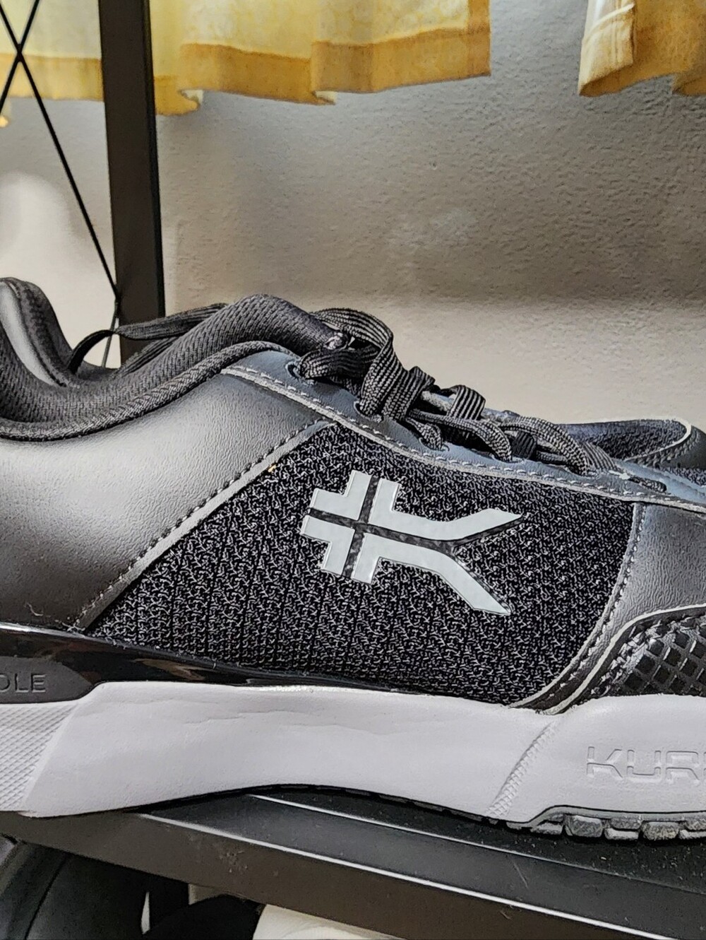 KURU Quantum 2 Men's Black Athletic Trainer Shoe Plantar Fasciitis Support